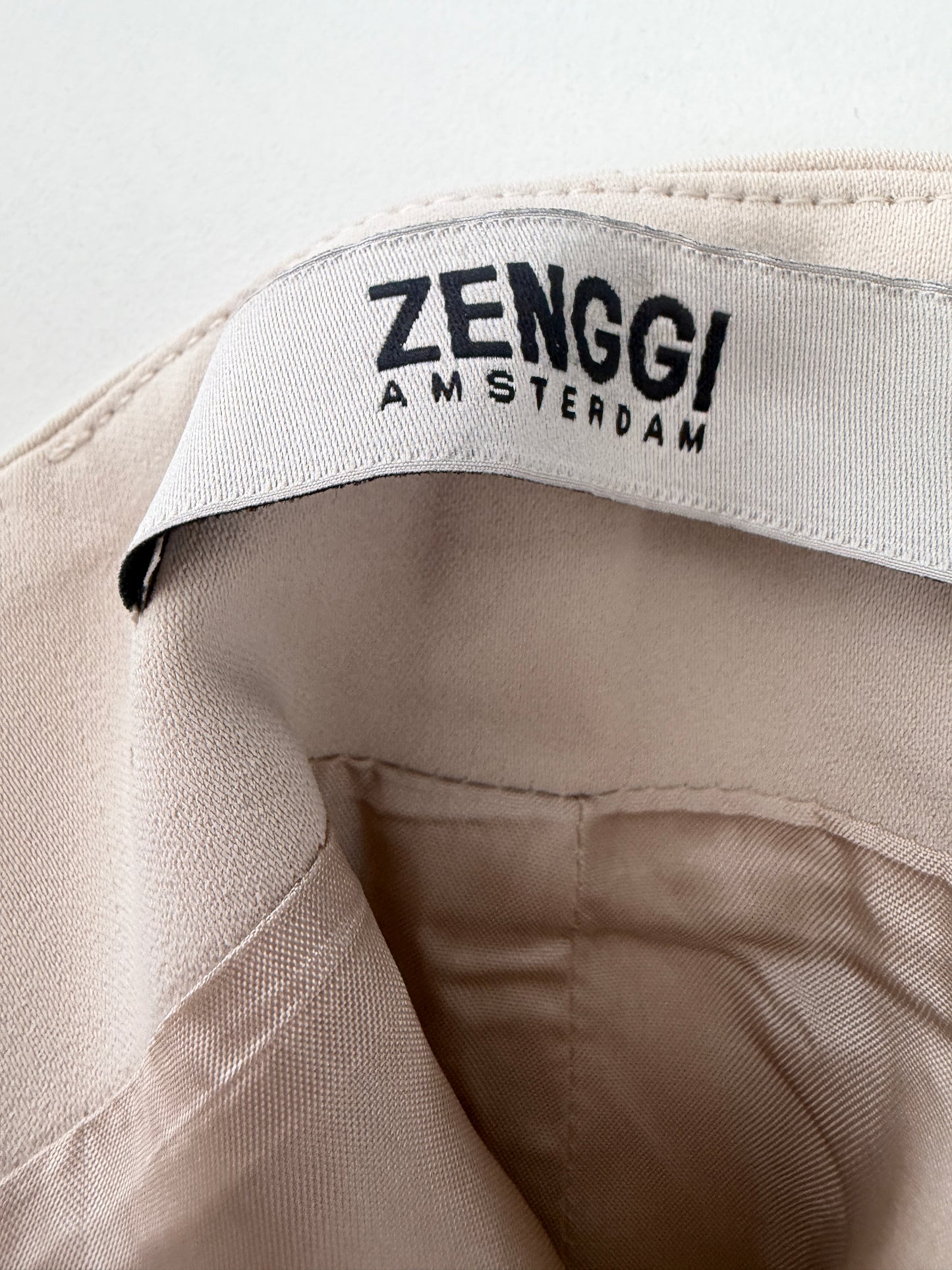 Zenggi Rock S