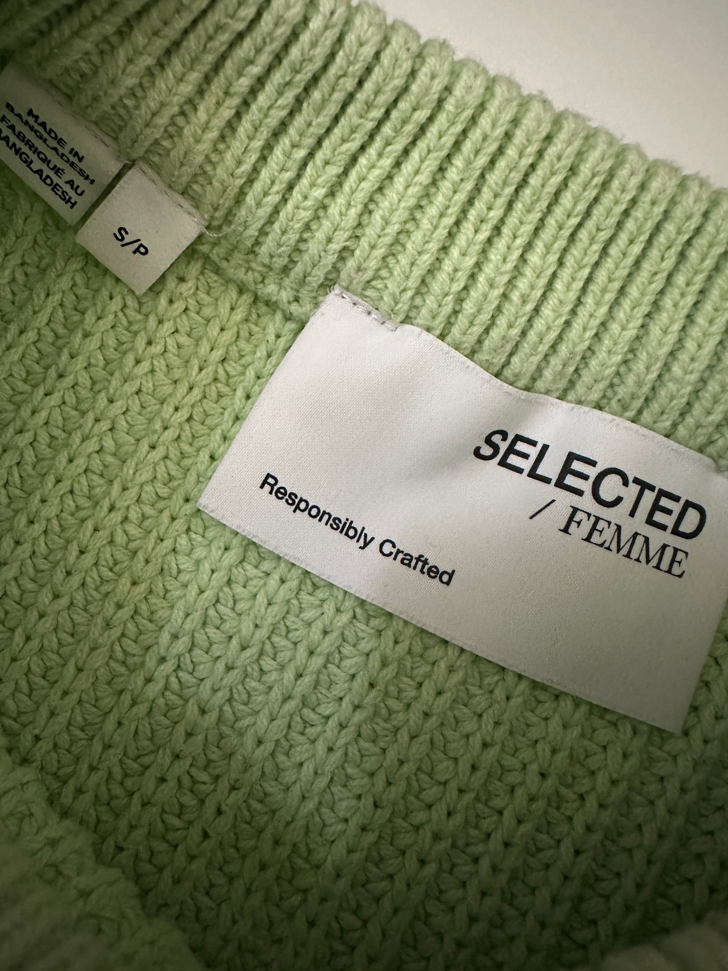 Ausgewählter Damenpullover S