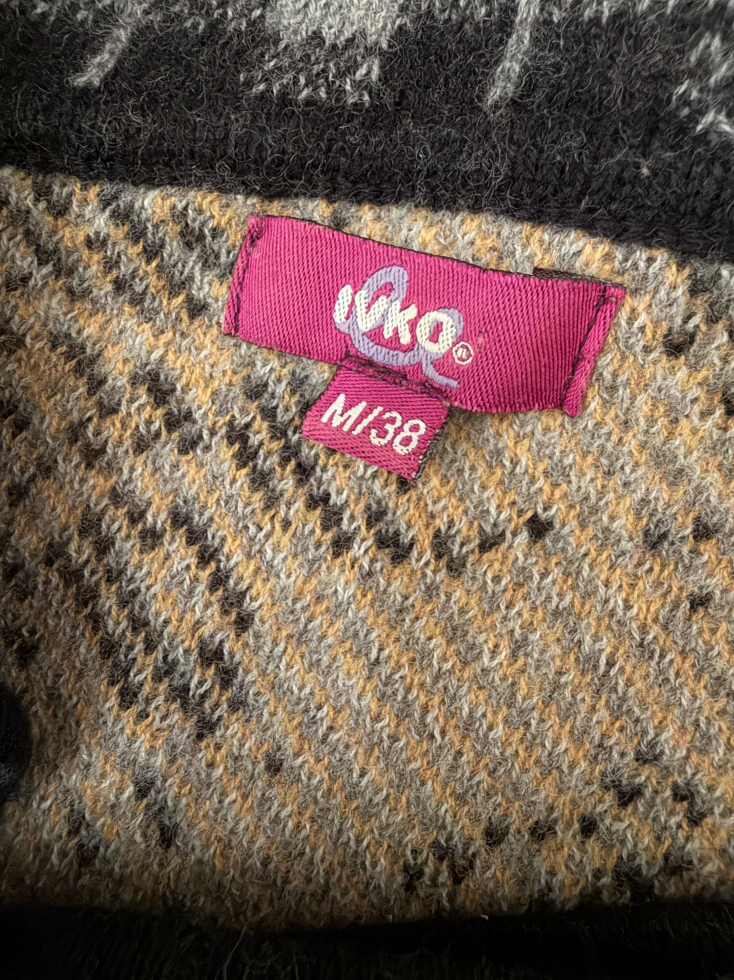 Ivko vest M