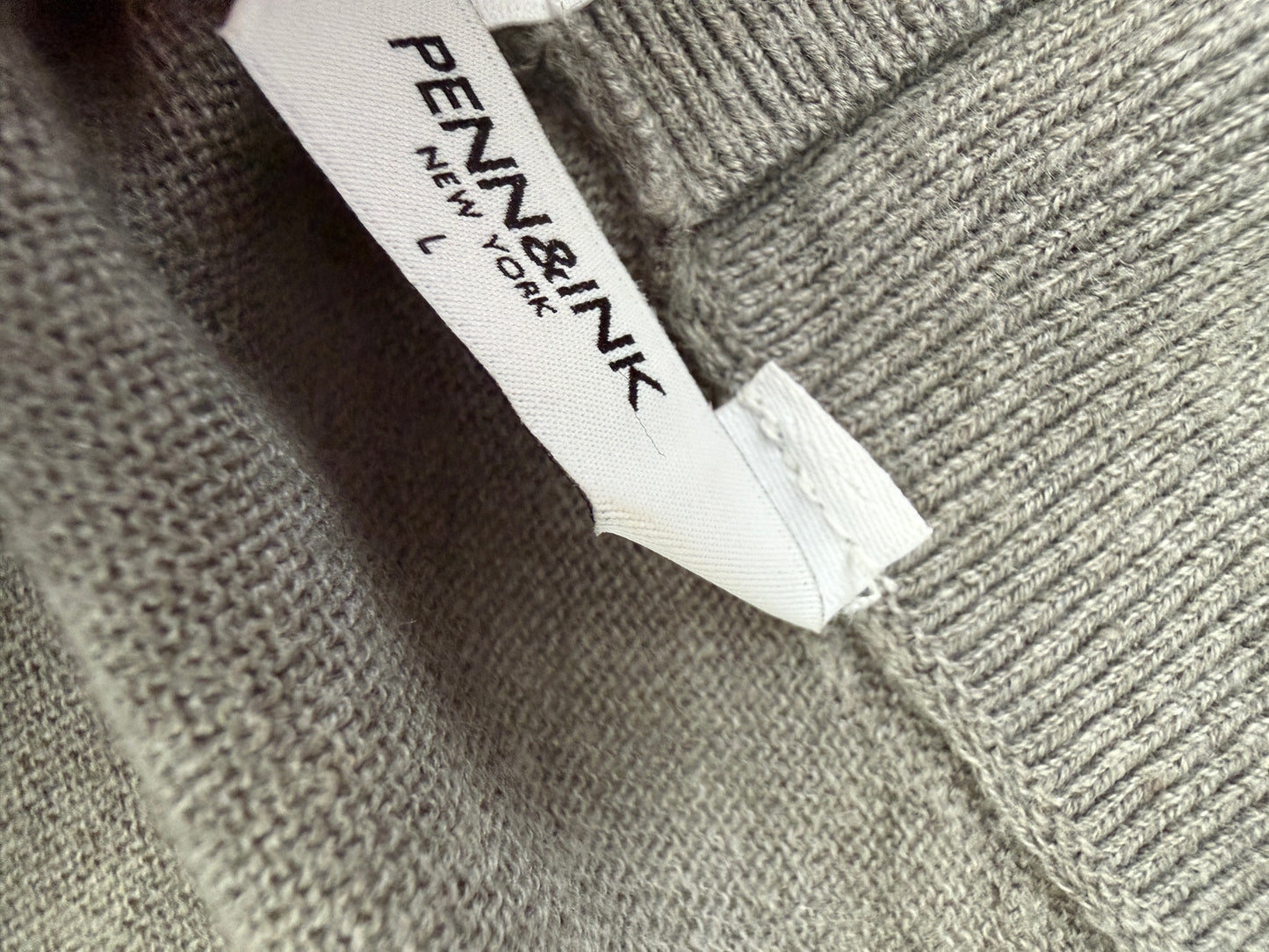 Penn & Ink sweater L