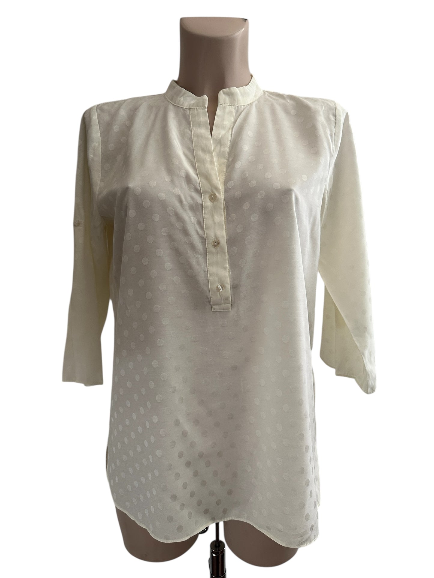Second Female shirt M