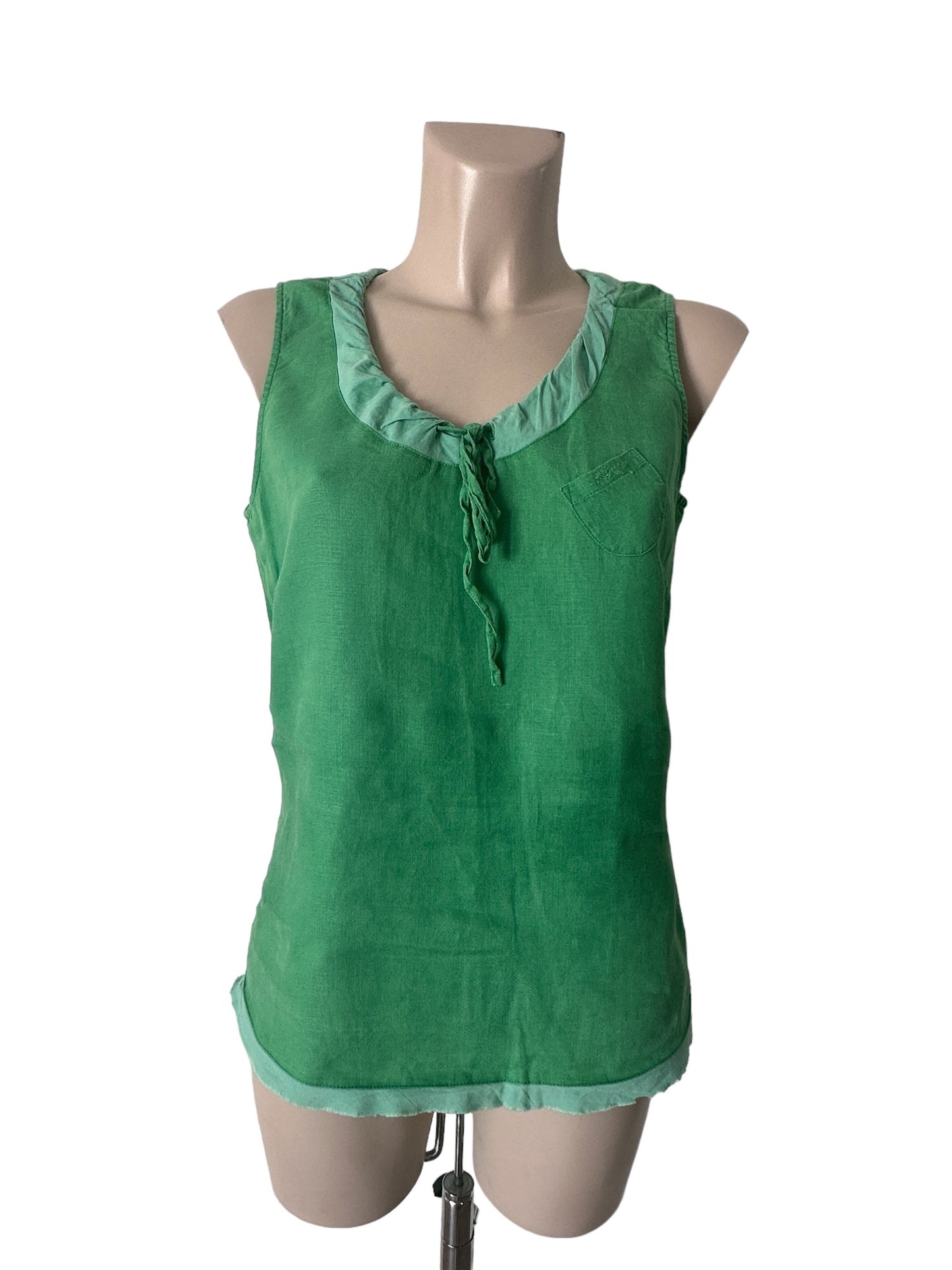 River Woods top L