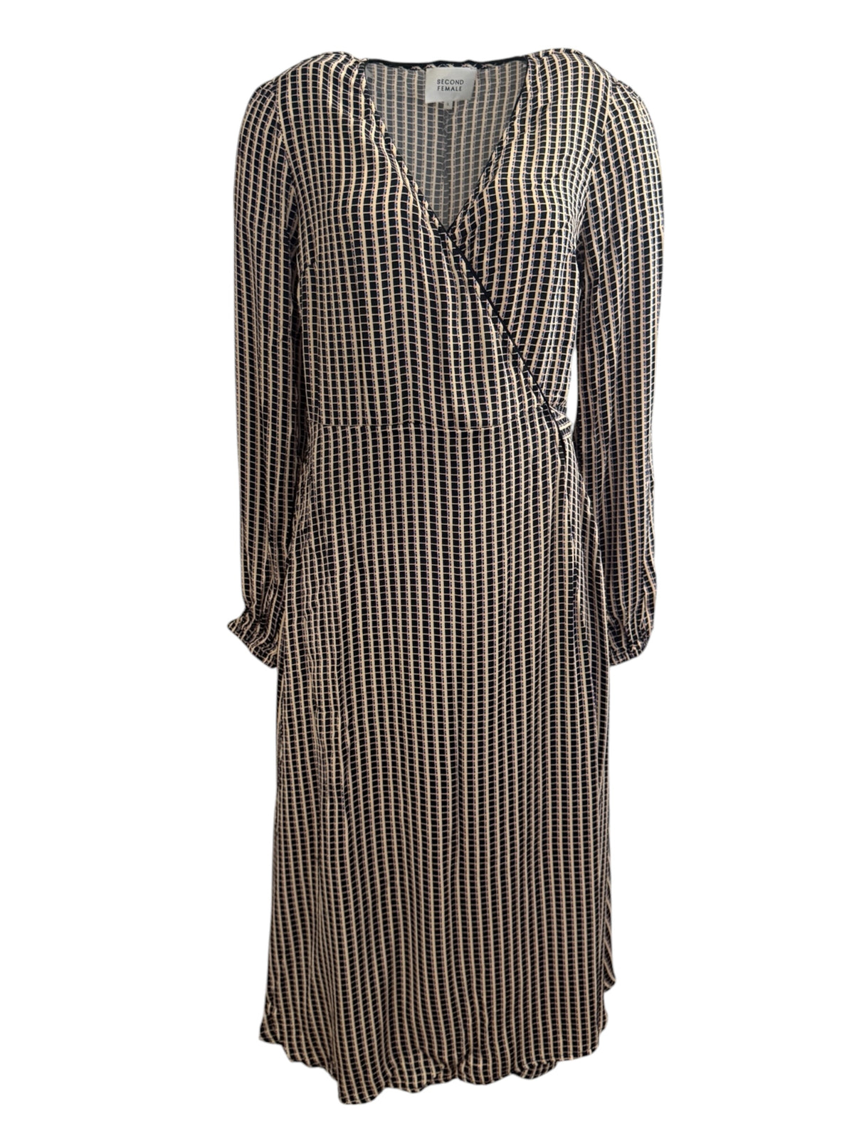 Second Female dress L