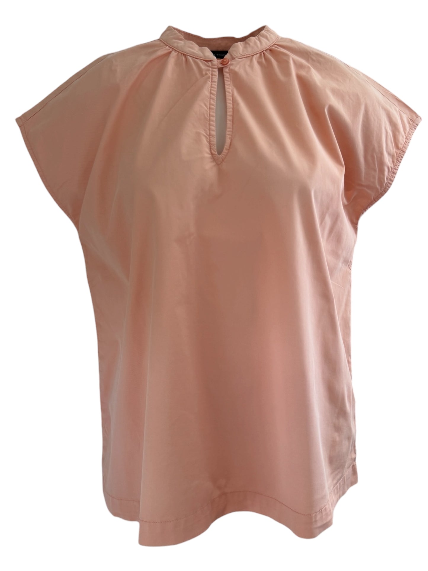River Woods top M
