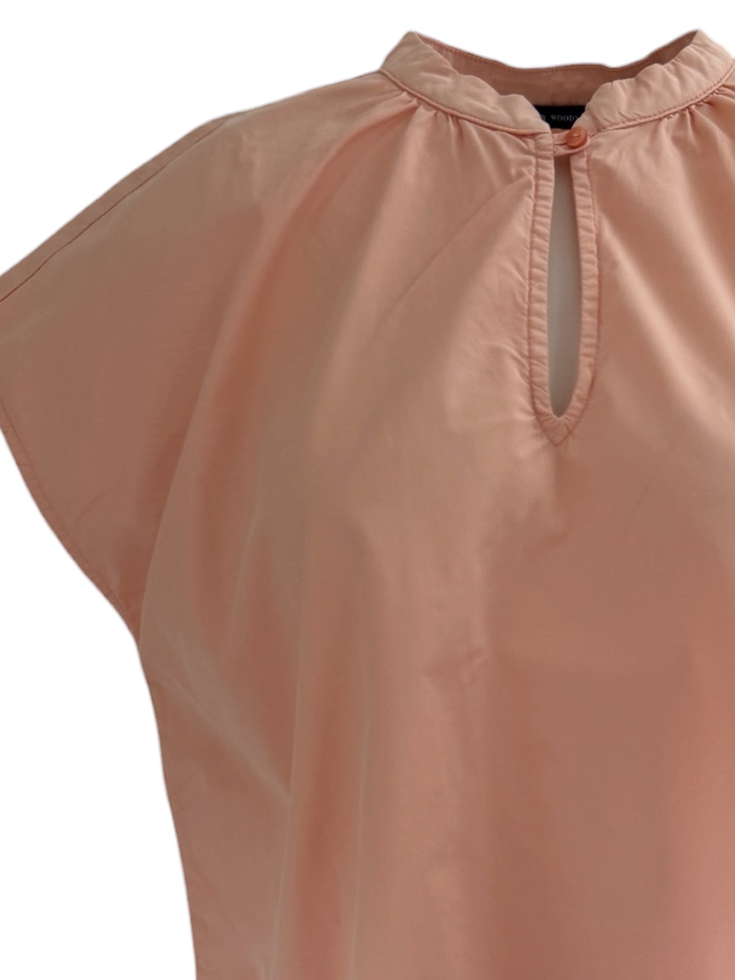 River Woods top M