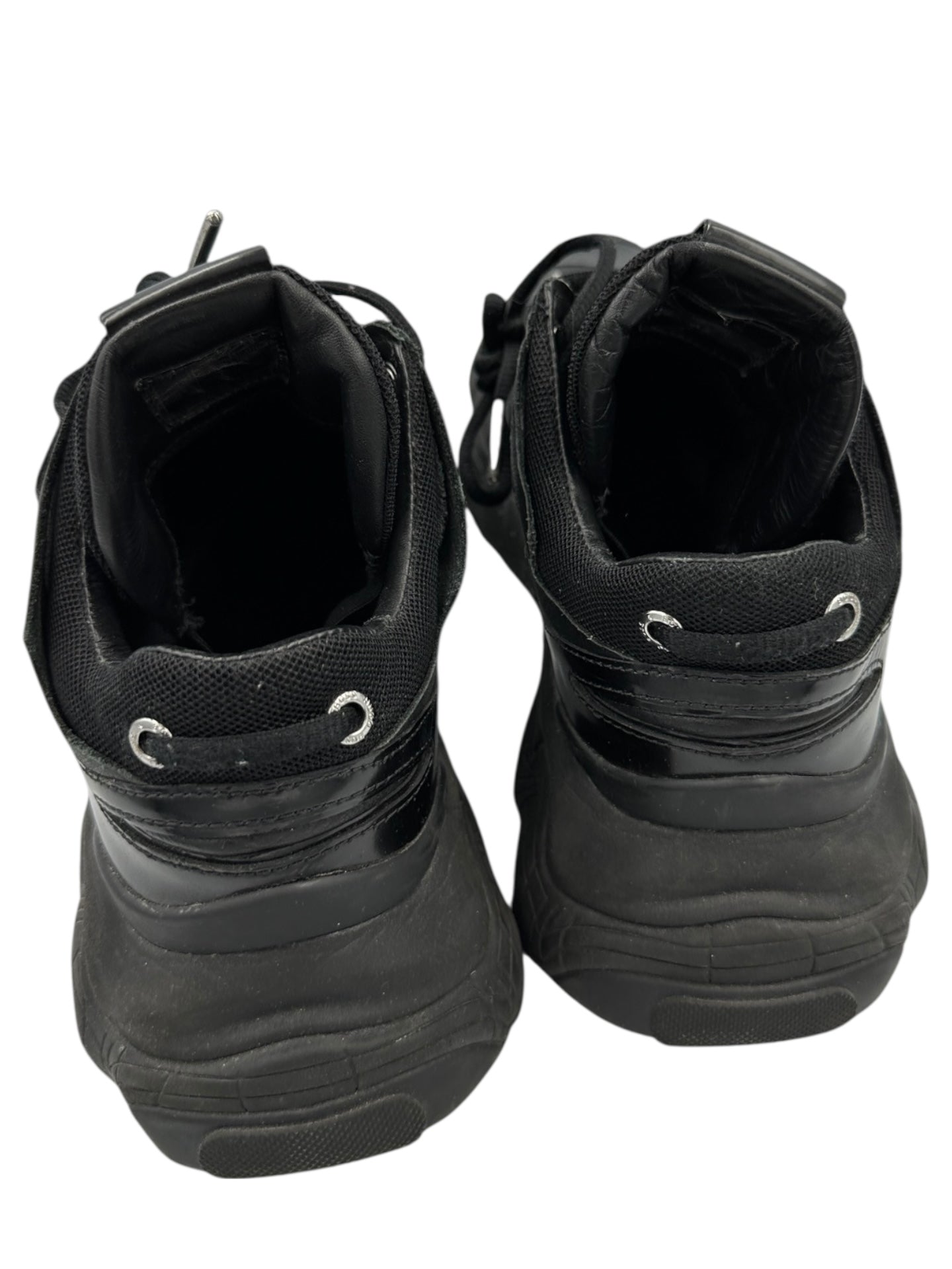 Hugo Boss sneakers 39