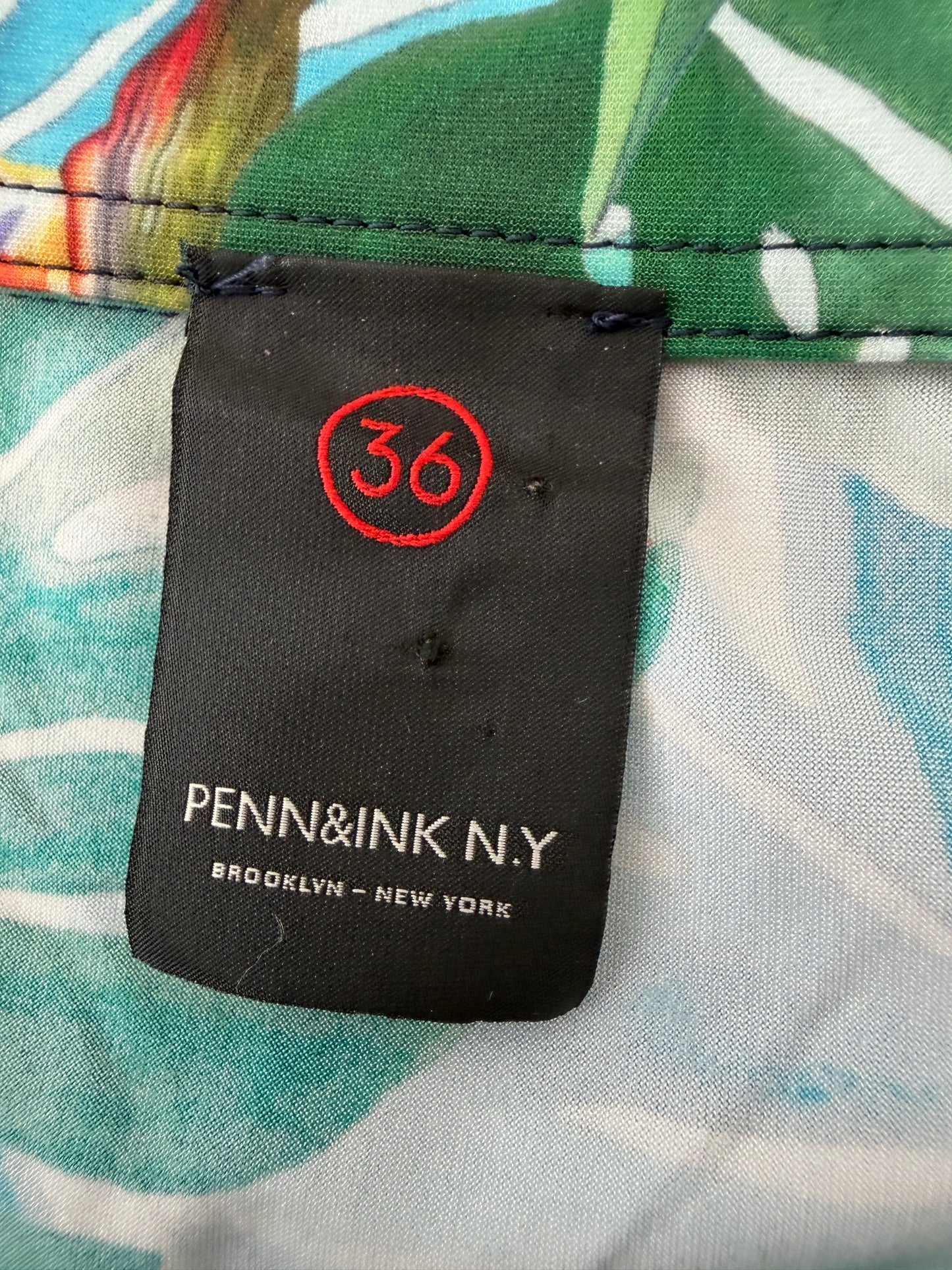 Penn & Ink top S