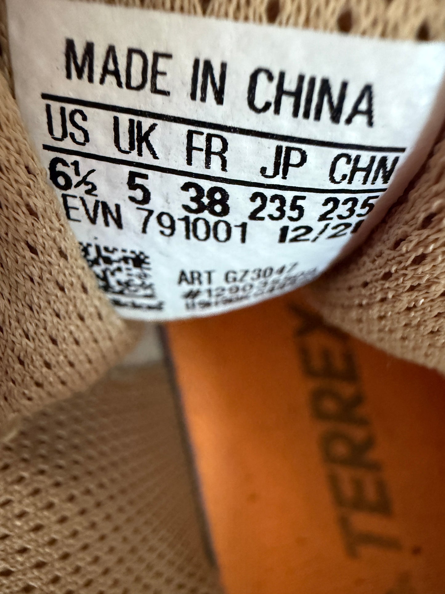 Adidas sneakers 38