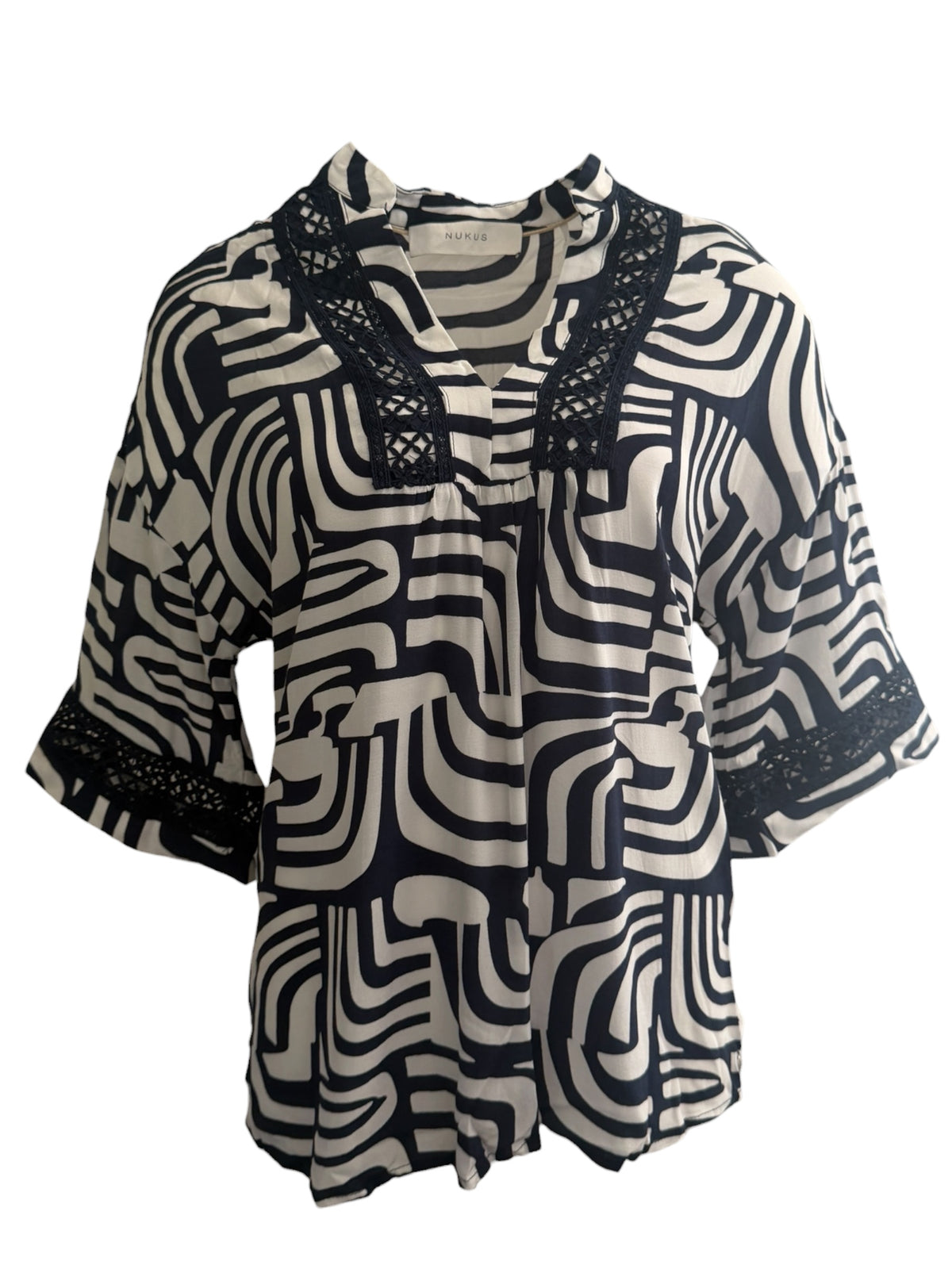Nukus shirt NEW XS